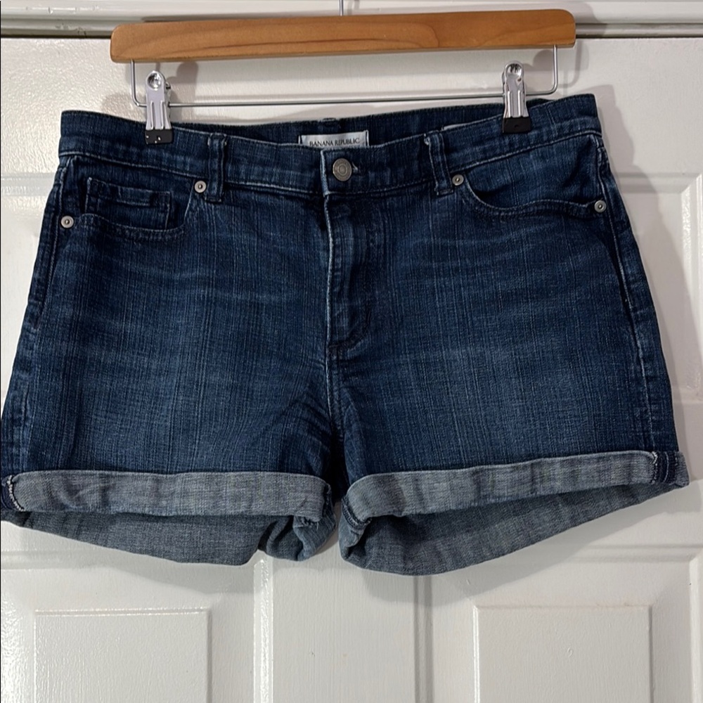 Banana Republic brand denim shorts Size 31